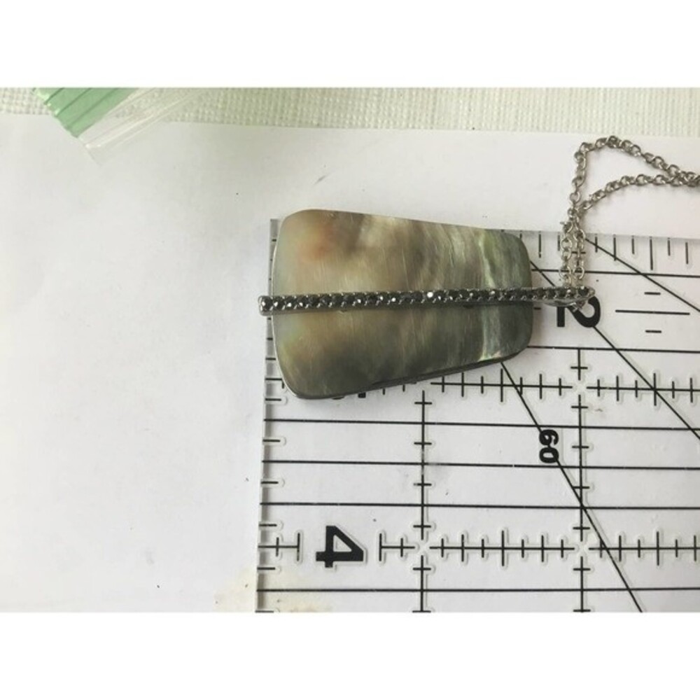 Silver Necklace With Shell - Picture 4 of 4